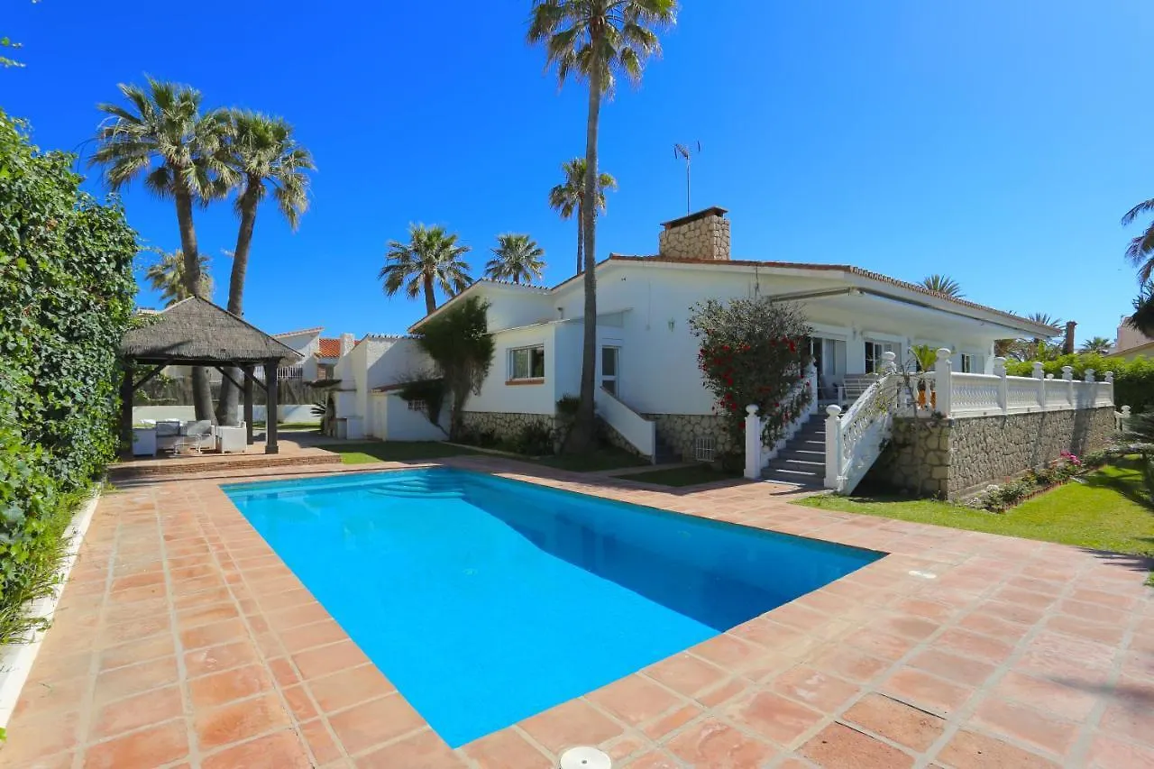 Villa Del Mar 'Boutique Beach-House' 11Pax Rincon de la Victoria Spain